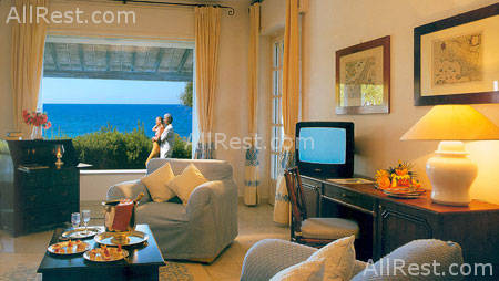Is Morus Relais 10